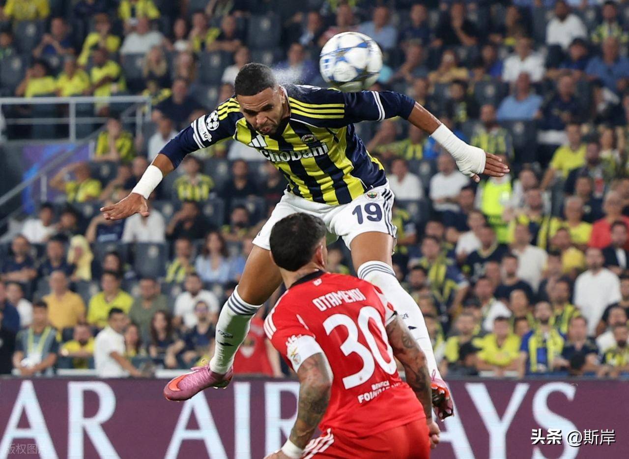 九游体育下载-转折点！洛杉矶快船扳平良机；欧冠国际比赛日攻防权衡；压力陡增；心理建设被强调的简单介绍