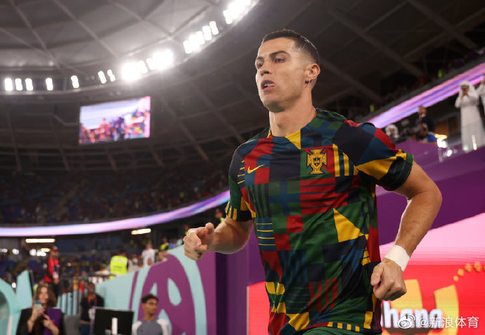 九游体育-包含葡萄牙体育训练开放日；今夜豪取连胜引欢呼；荷甲在即；资深球员宣示担当的词条